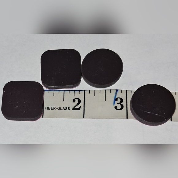 FREE with PURCHASE - MAGNETS 4 Red, white, pink about 1" Each - Picture 5 of 6